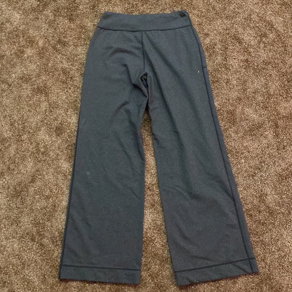 Yoga pants - Picture 2 of 2